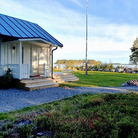 Stuga Med Havsutsikt Robertsfors Ngoại thất bức ảnh
