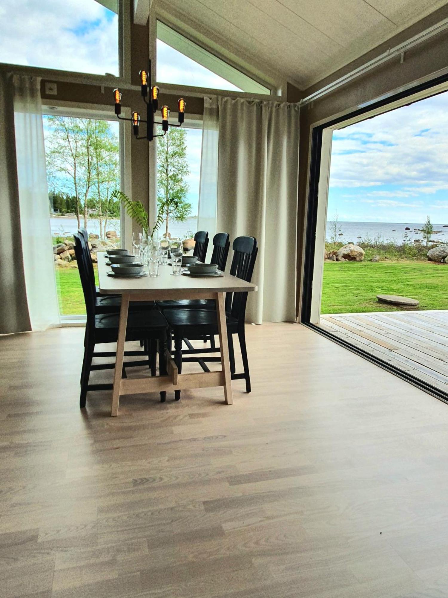 Stuga Med Havsutsikt Robertsfors Ngoại thất bức ảnh
